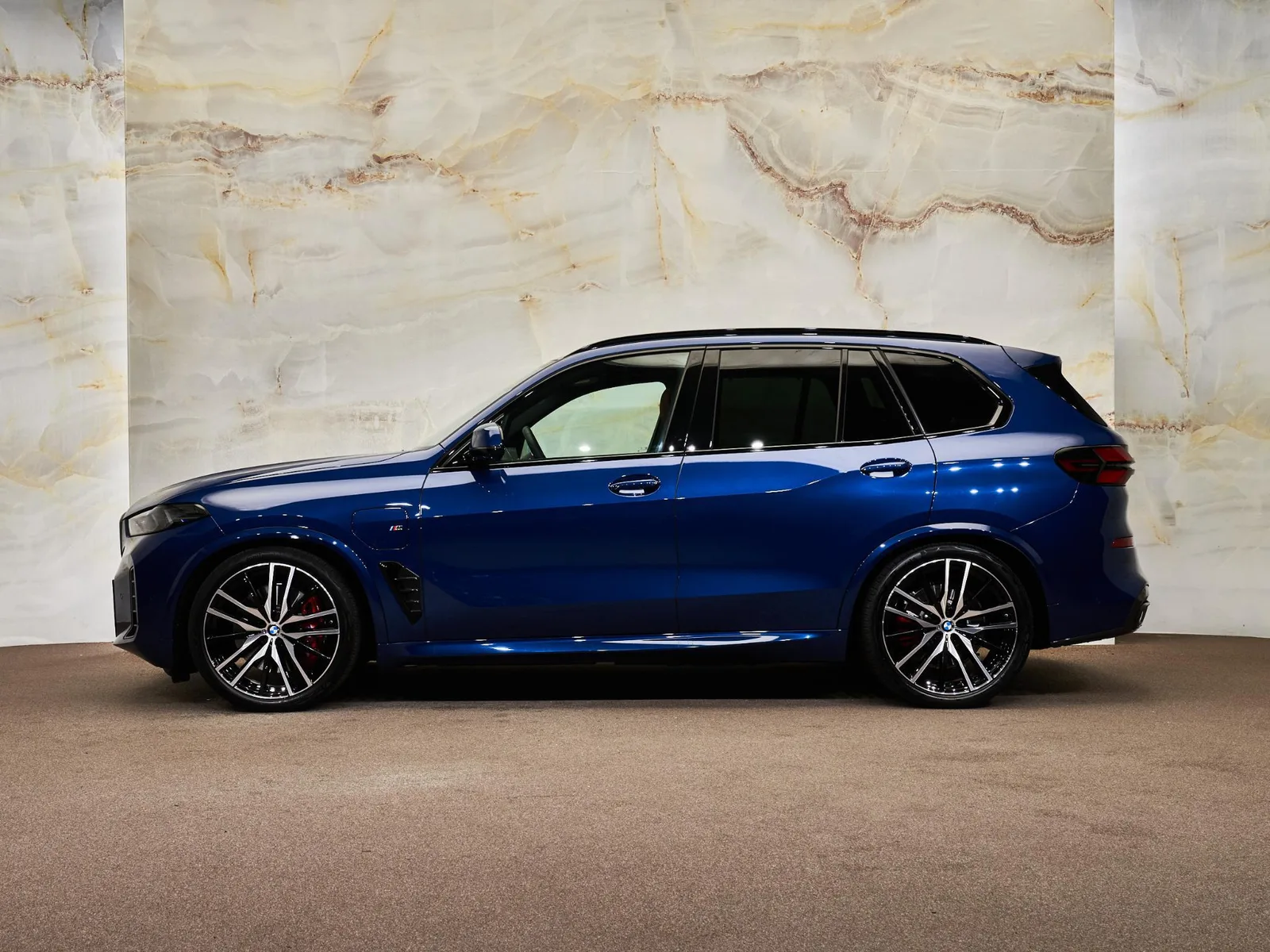 BMW X5 (2026) — foto 1