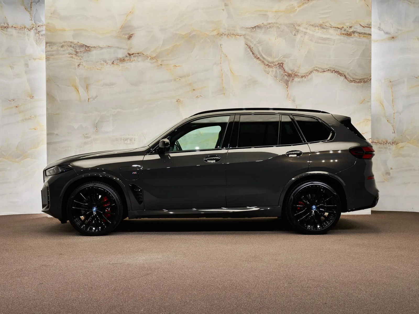 BMW X5 (2023) — foto 1