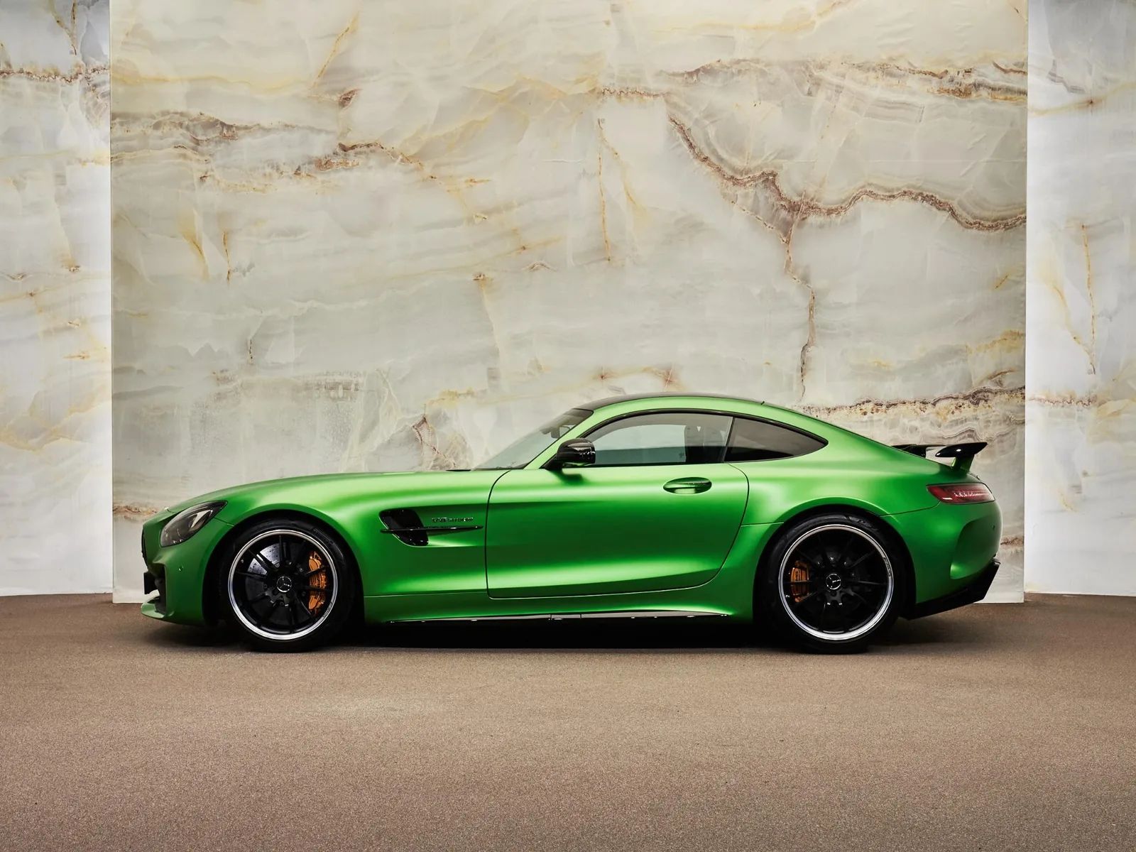 Mercedes-Benz AMG GT (2018) — foto 1