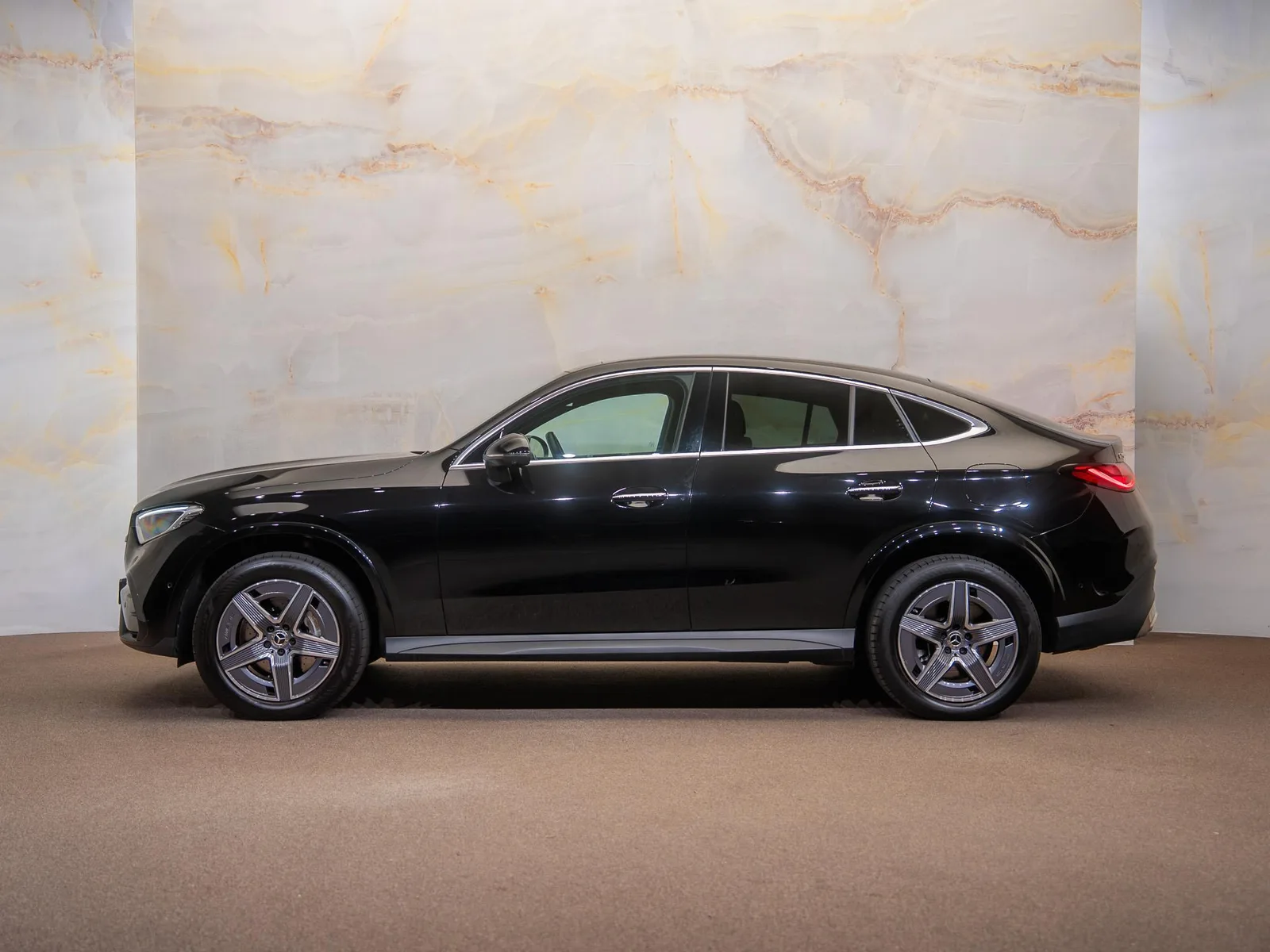 Mercedes-Benz GLC-Klasse (2024) — foto 1