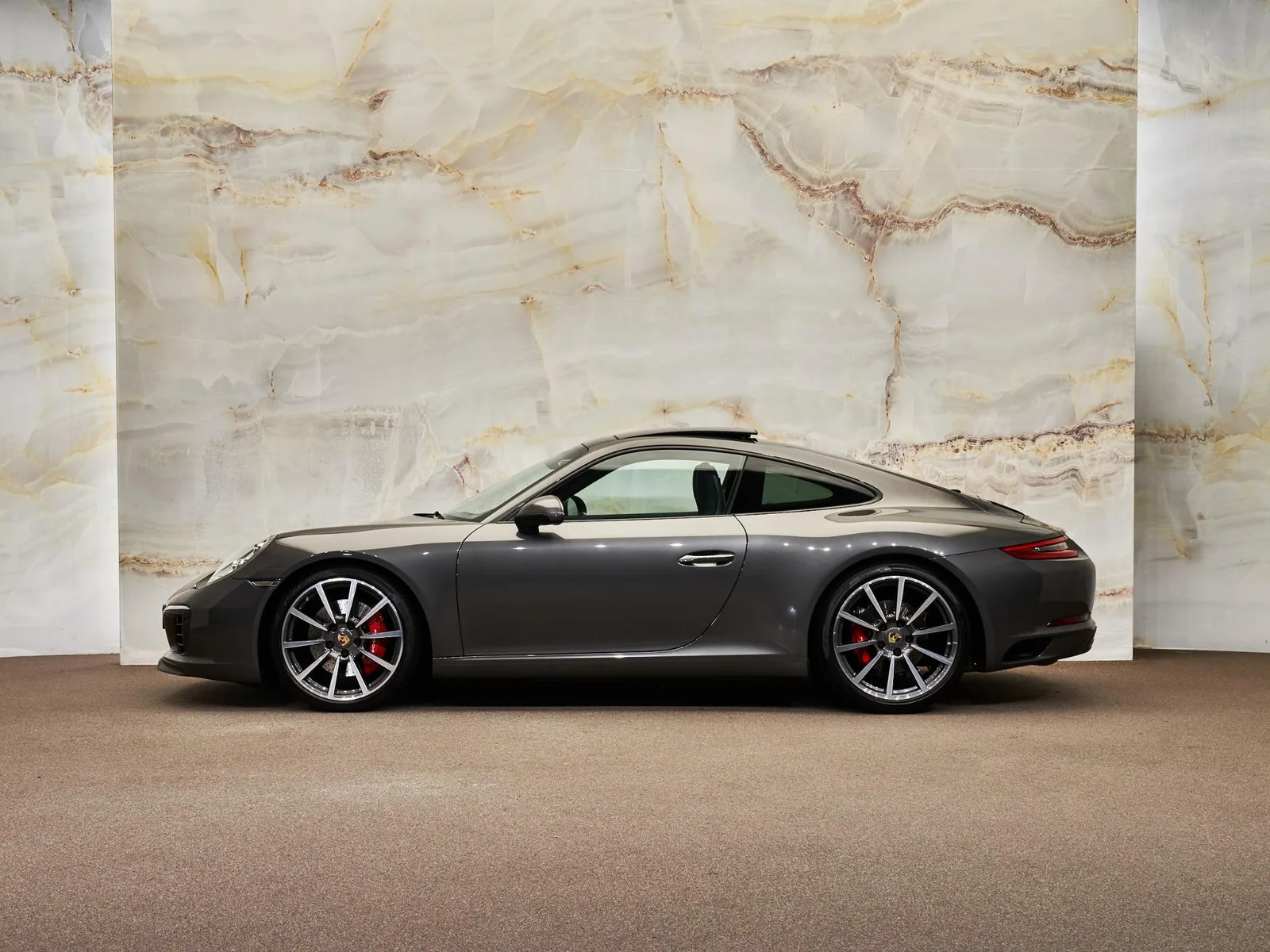 Porsche 911 (2017) — foto 1