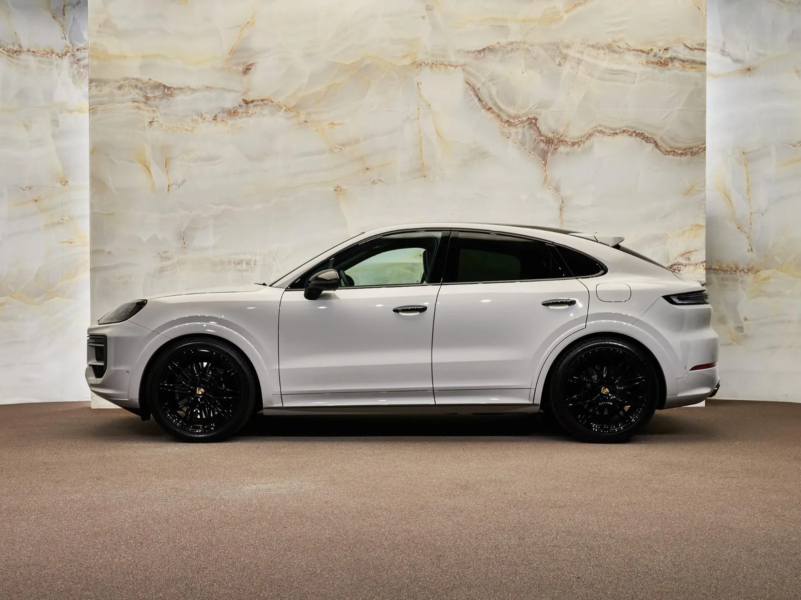 Porsche Cayenne (2026) — foto 1