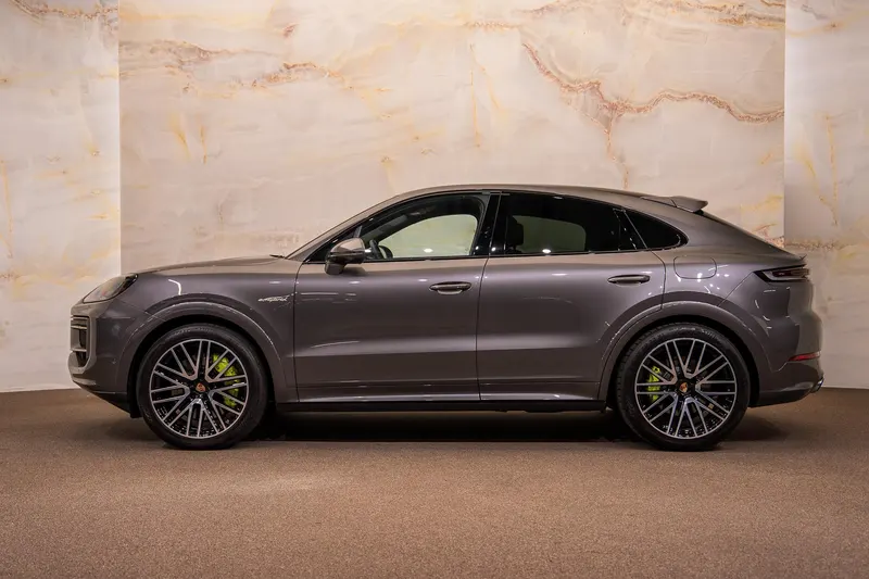 Porsche Cayenne (2025)