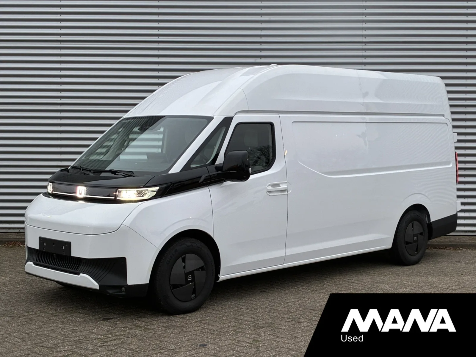 Farizon SV (2025) — foto 1