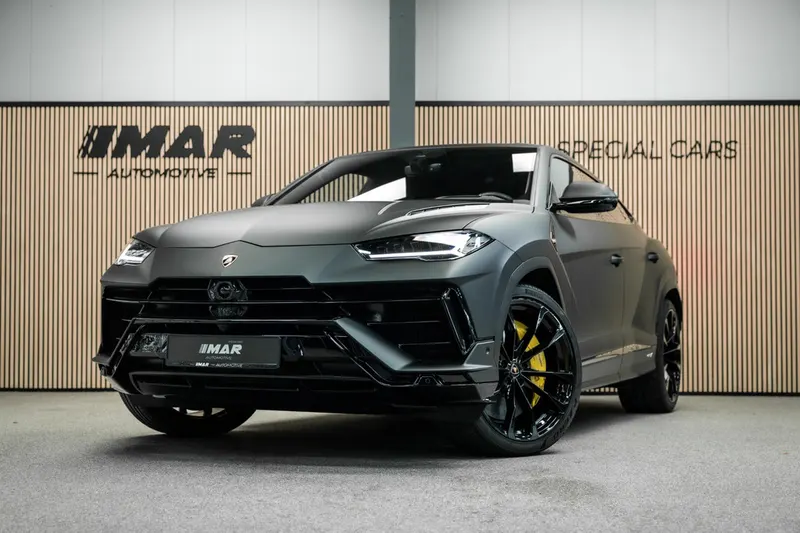 Lamborghini Urus (2023)