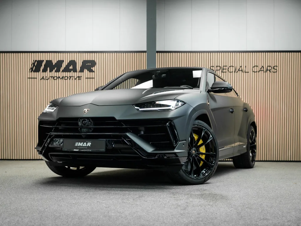 Lamborghini Urus (2023) — foto 1