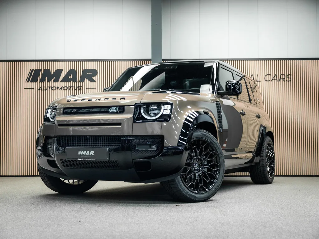 Land Rover Defender (2024) — foto 1