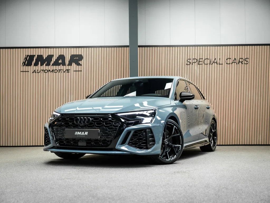 Audi RS3 (2022) — foto 1
