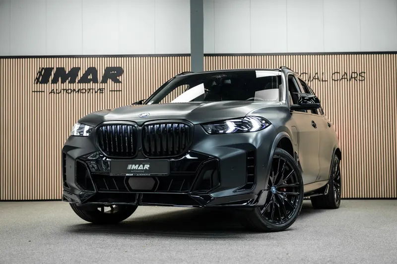 BMW X5 (2023)