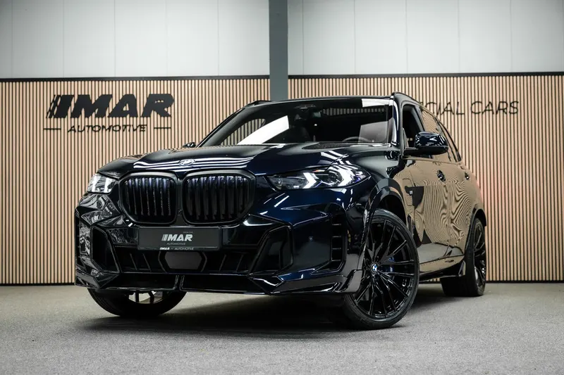 BMW X5 (2023)