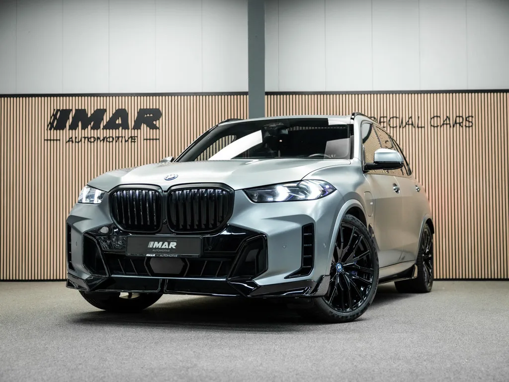 BMW X5 (2024) — foto 1