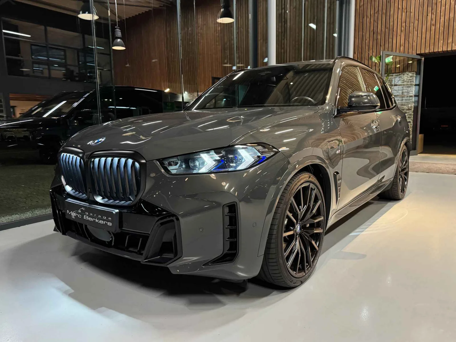 BMW X5 (2023) — foto 1