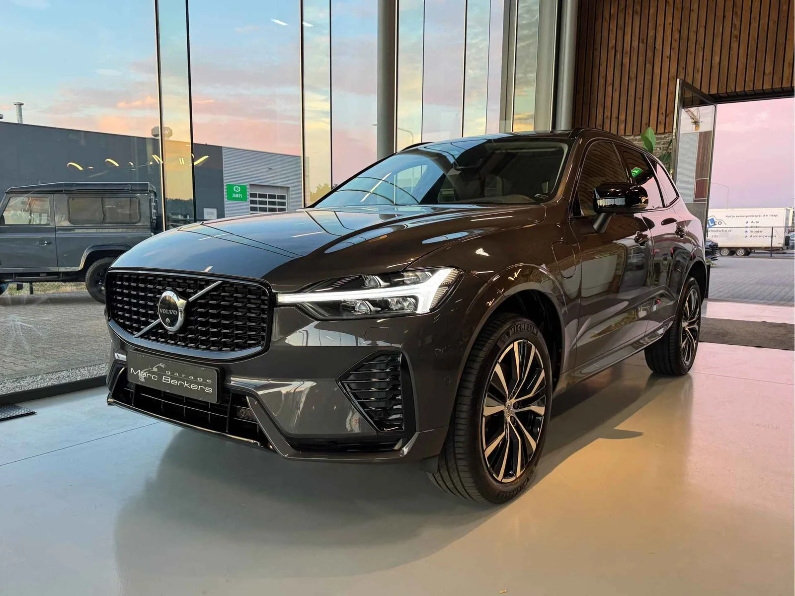 Volvo XC60 (2023) — foto 1