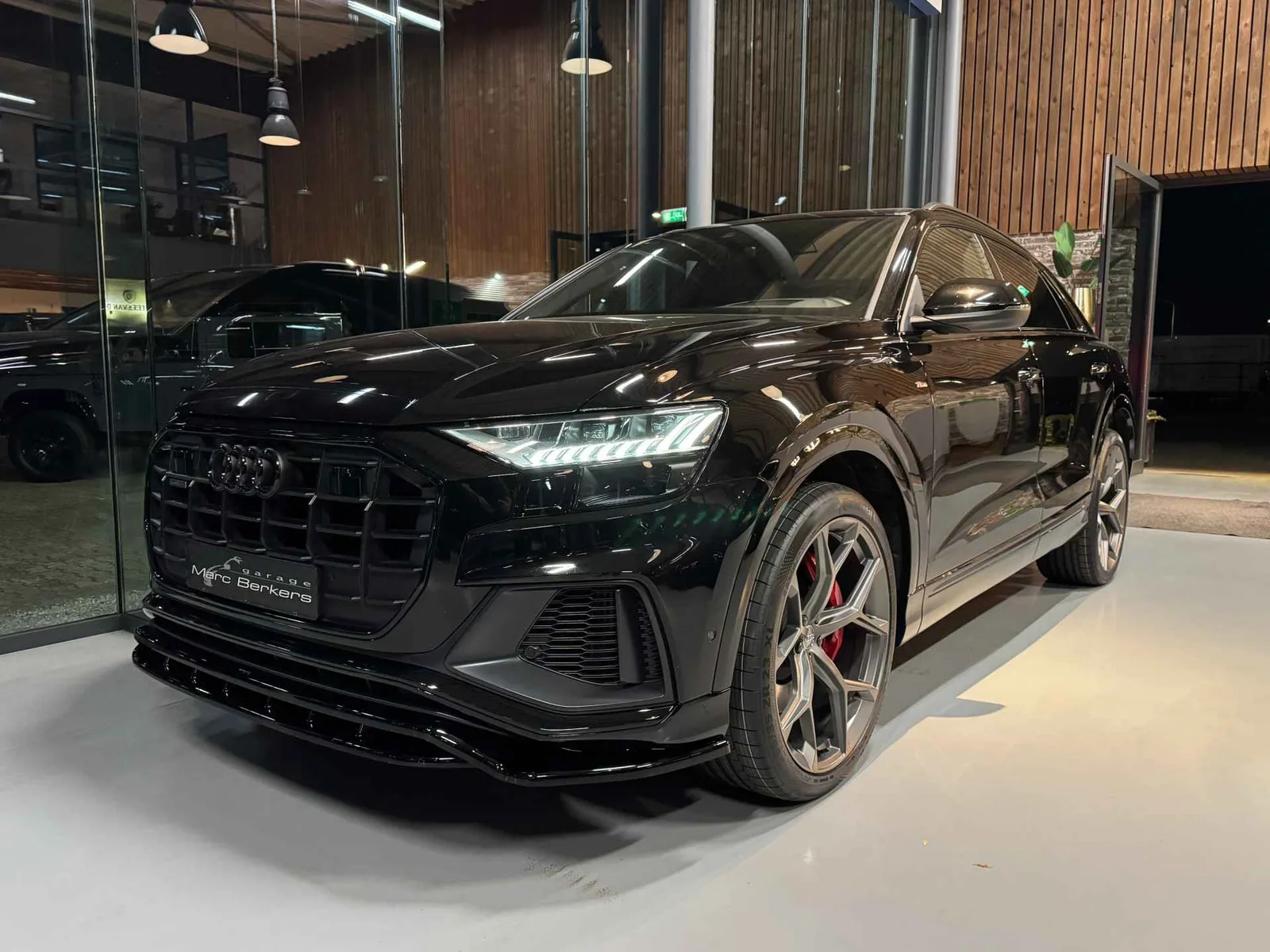 Audi Q8 (2021) — foto 1