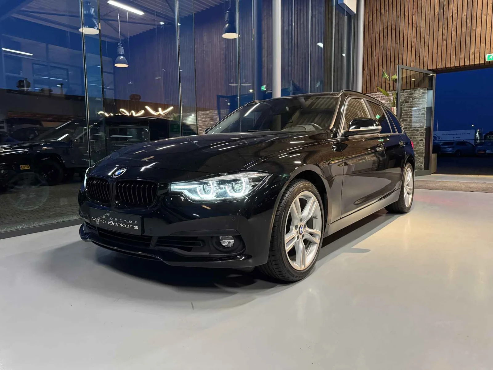 BMW 3-Serie (2017) — foto 1