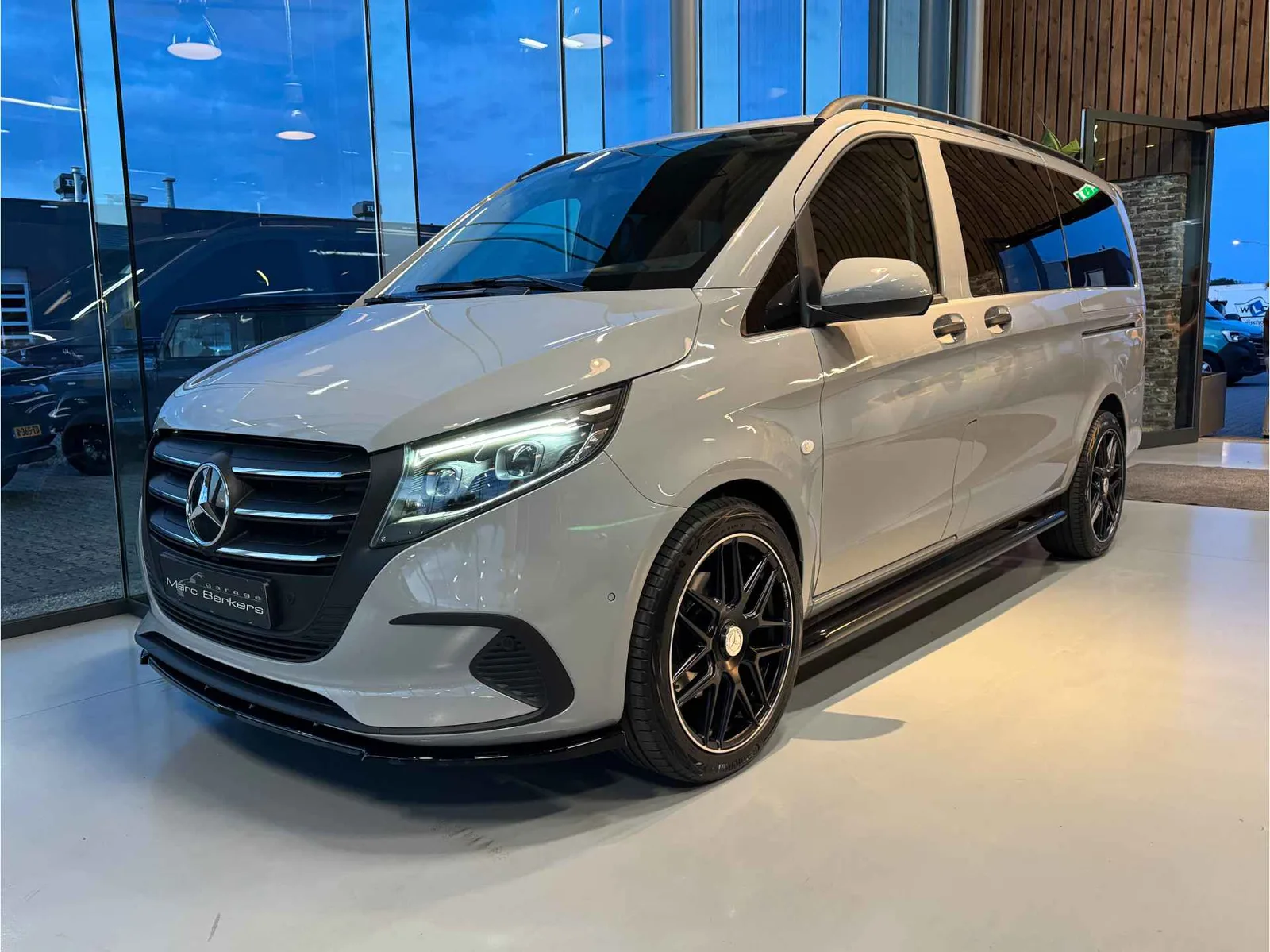Mercedes-Benz Vito (2024) — foto 1
