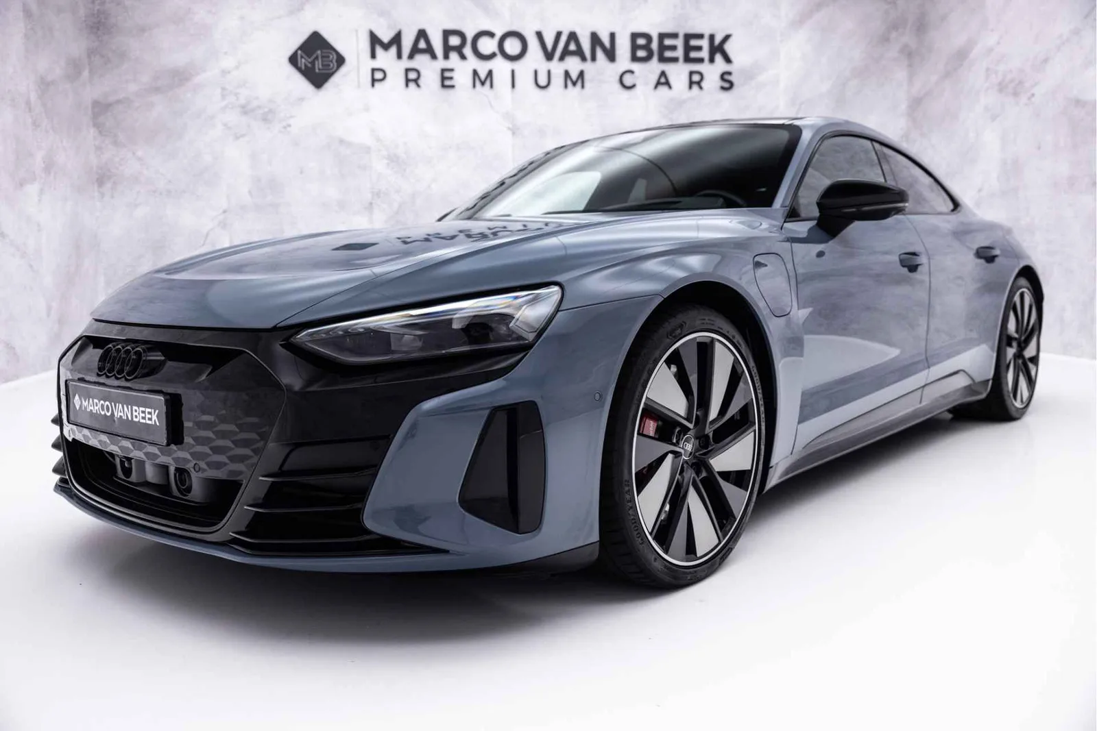 Audi e-tron GT (2022) — foto 1