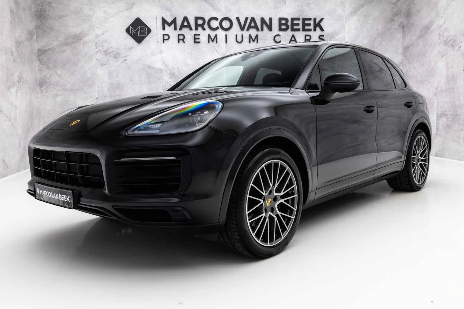 Porsche Cayenne (2023) — foto 1
