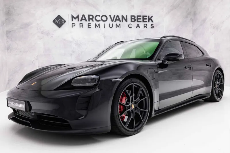 Porsche Taycan (2024)