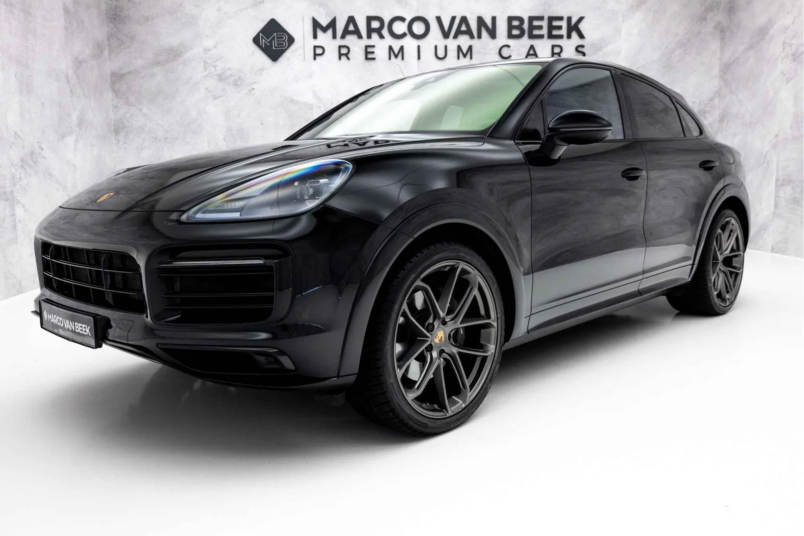 Porsche Cayenne (2023) — foto 1