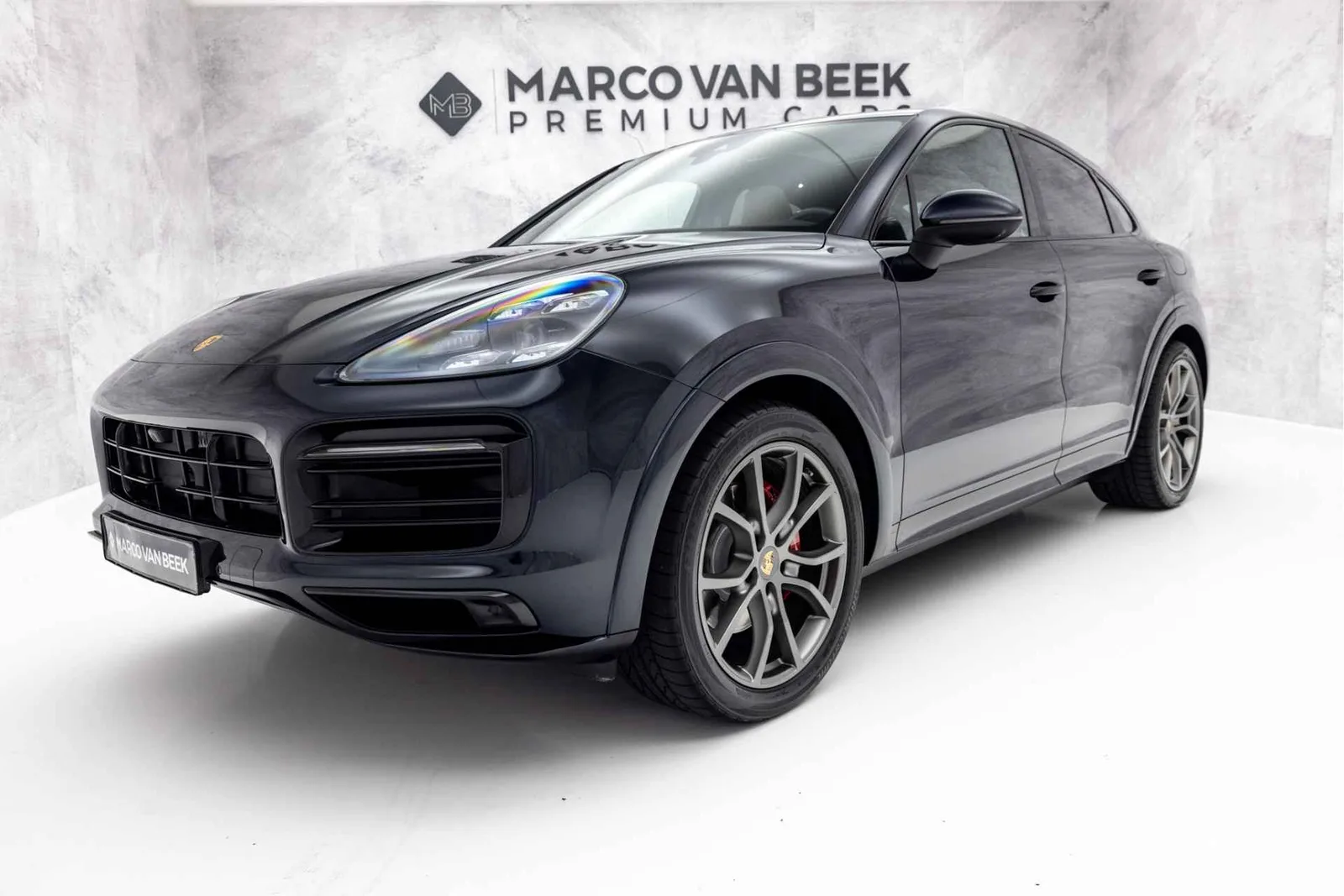 Porsche Cayenne (2022) — foto 1