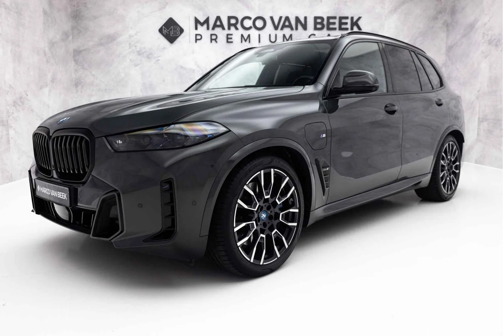 BMW X5 (2023) — foto 1