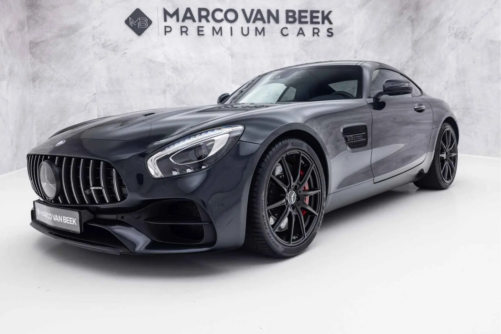 Mercedes-Benz AMG GT (2016) — foto 1
