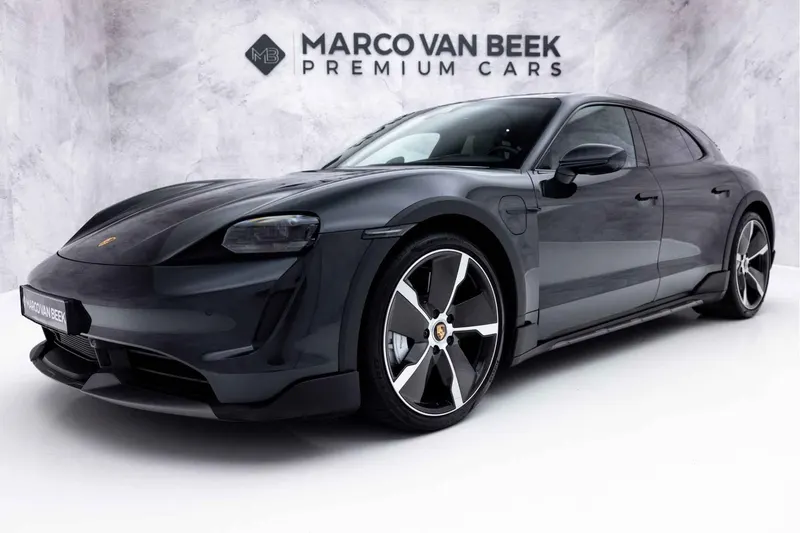 Porsche Taycan (2022)