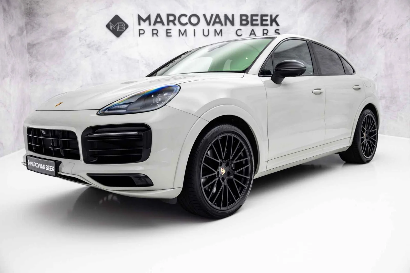 Porsche Cayenne (2023) — foto 1