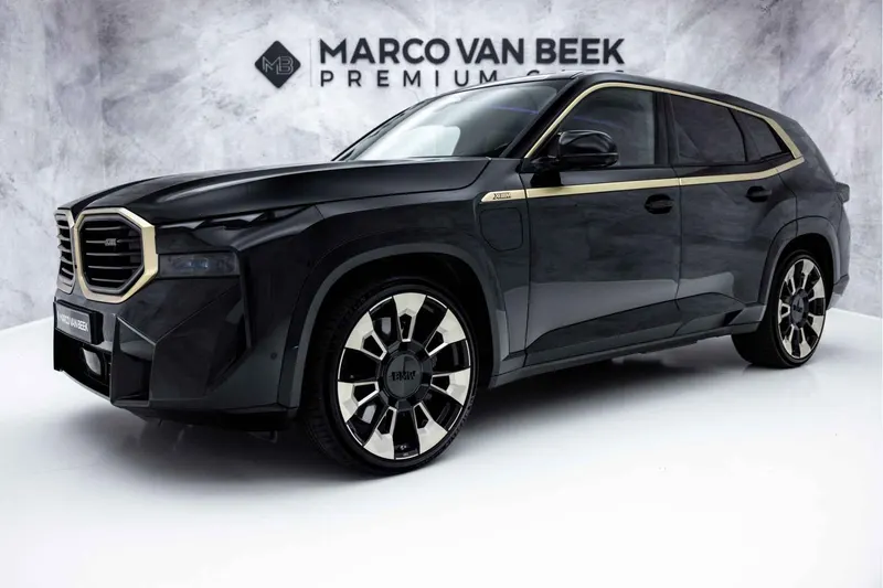 BMW XM (2023)