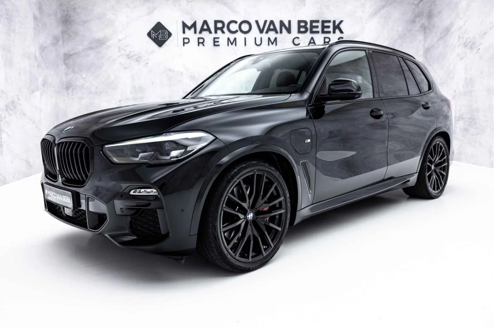 BMW X5 (2021) — foto 1