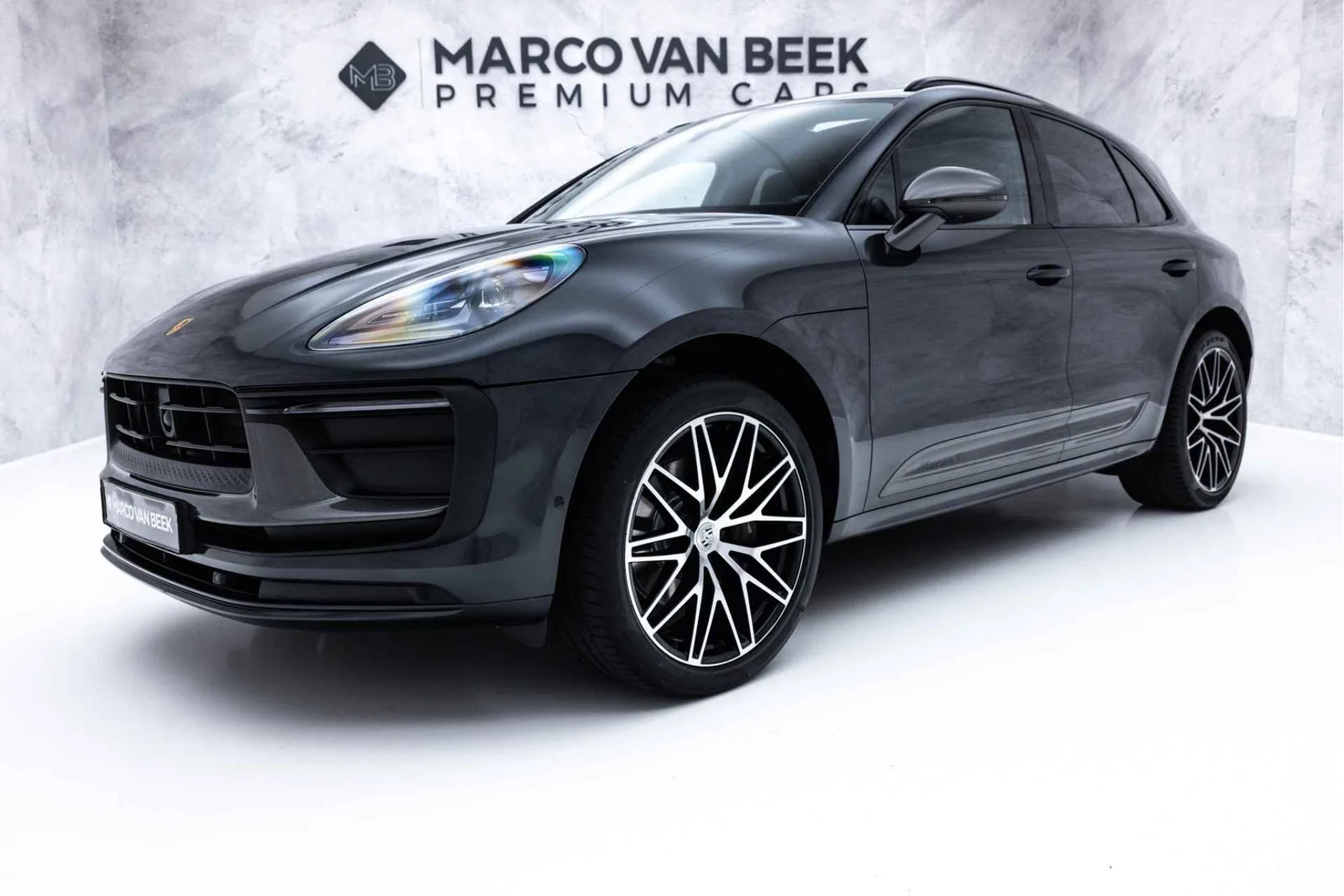 Porsche Macan (2023) — foto 1