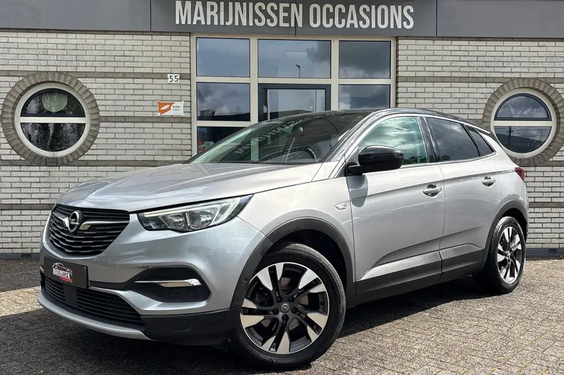 Opel Grandland X (2018)