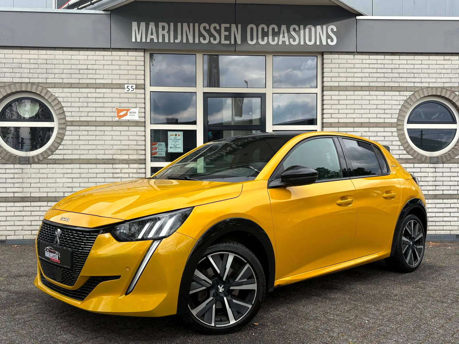 Peugeot 208 (2019) — foto 1