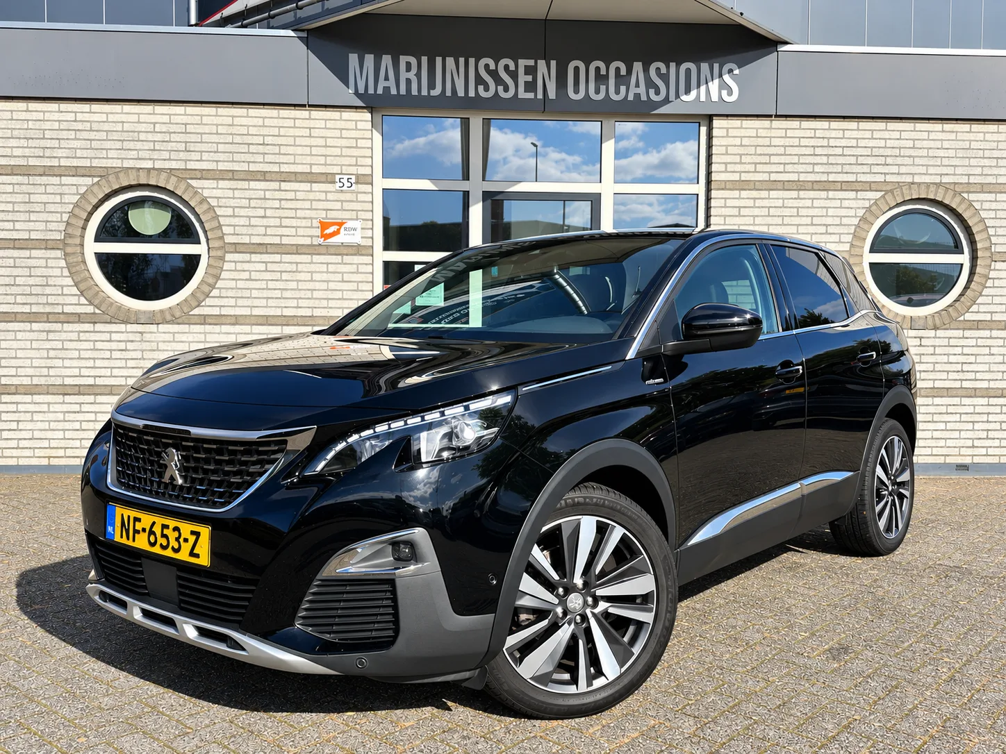 Peugeot 3008 (2017) — foto 1