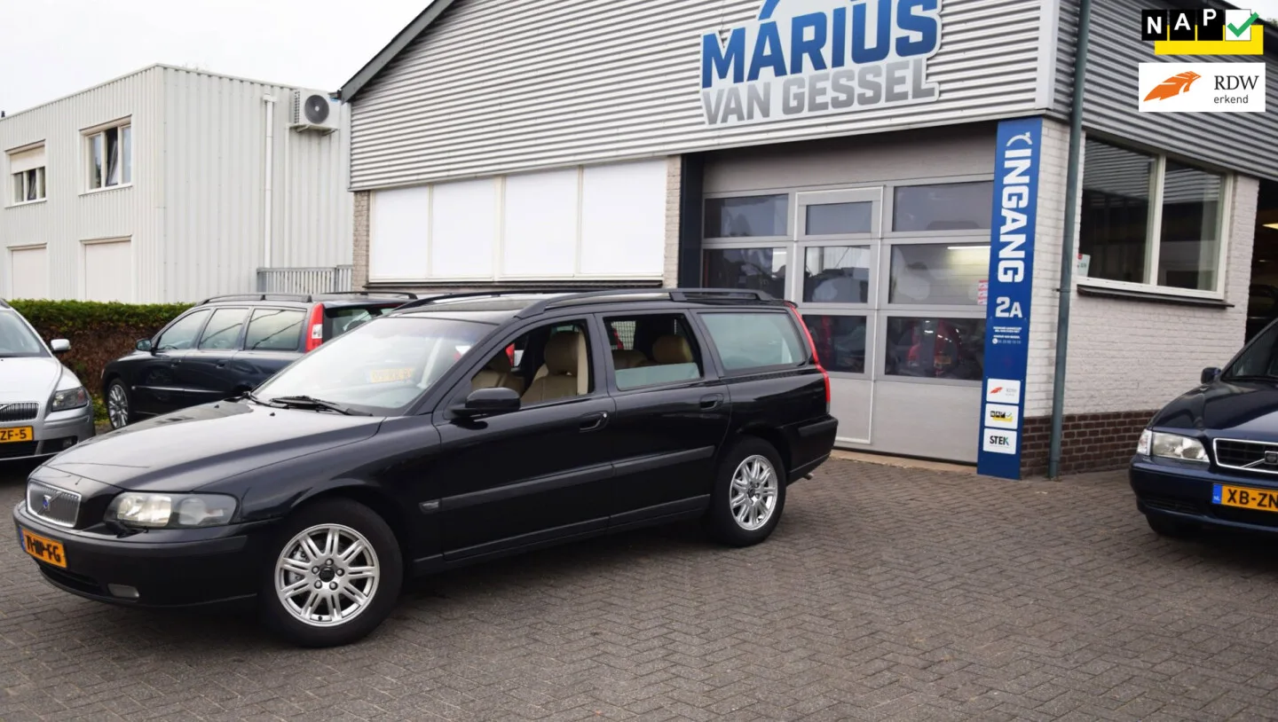 Volvo V70 (2004) — foto 1