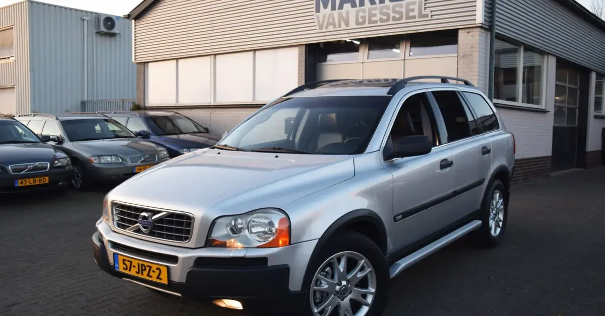 Volvo XC90 (2004) — foto 1