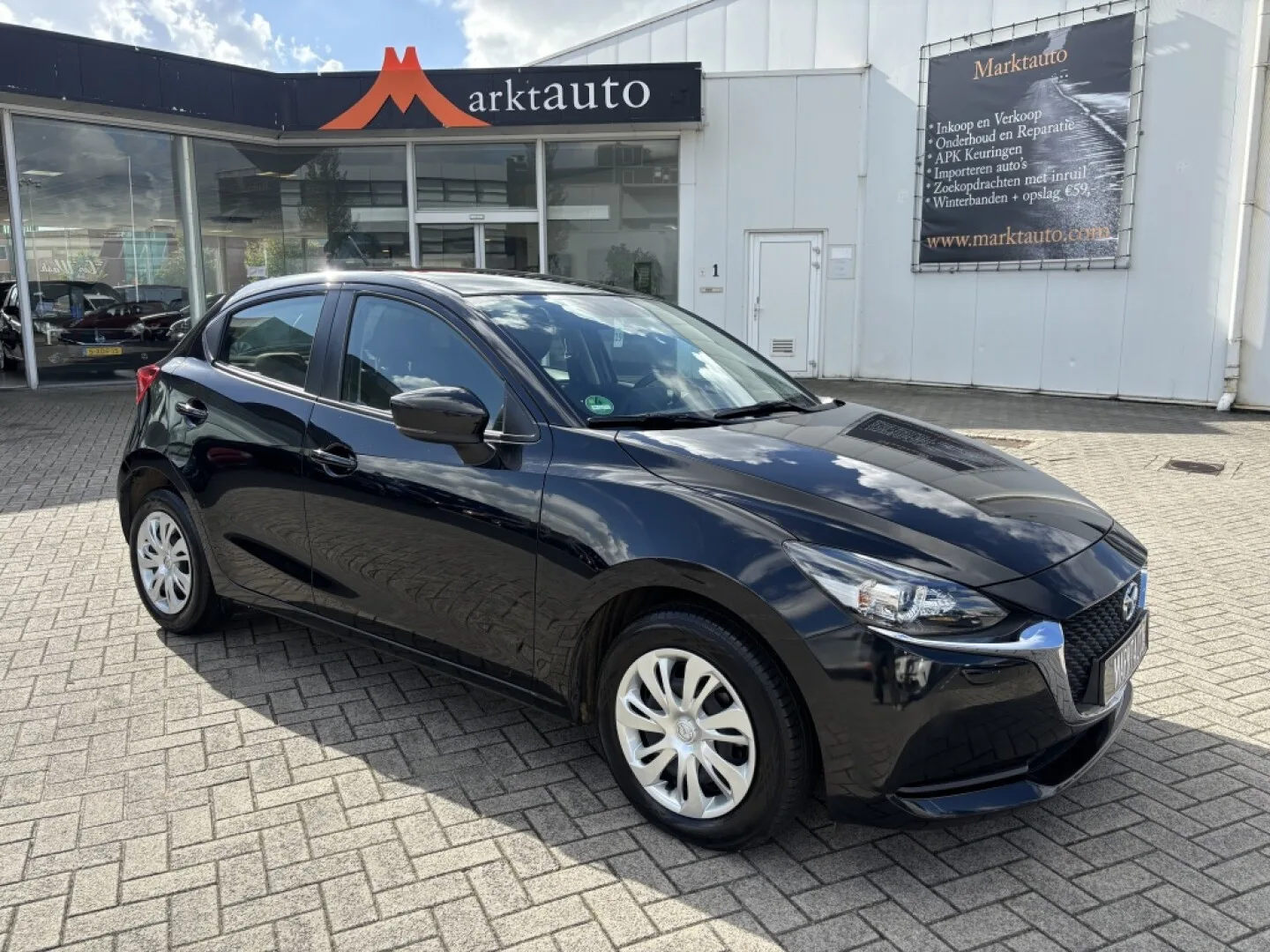 Mazda 2 (2021) — foto 1
