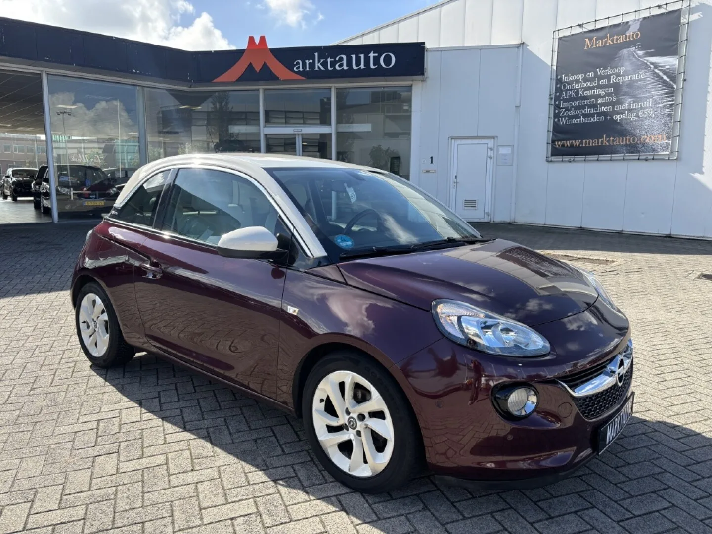 Opel Adam (2017) — foto 1