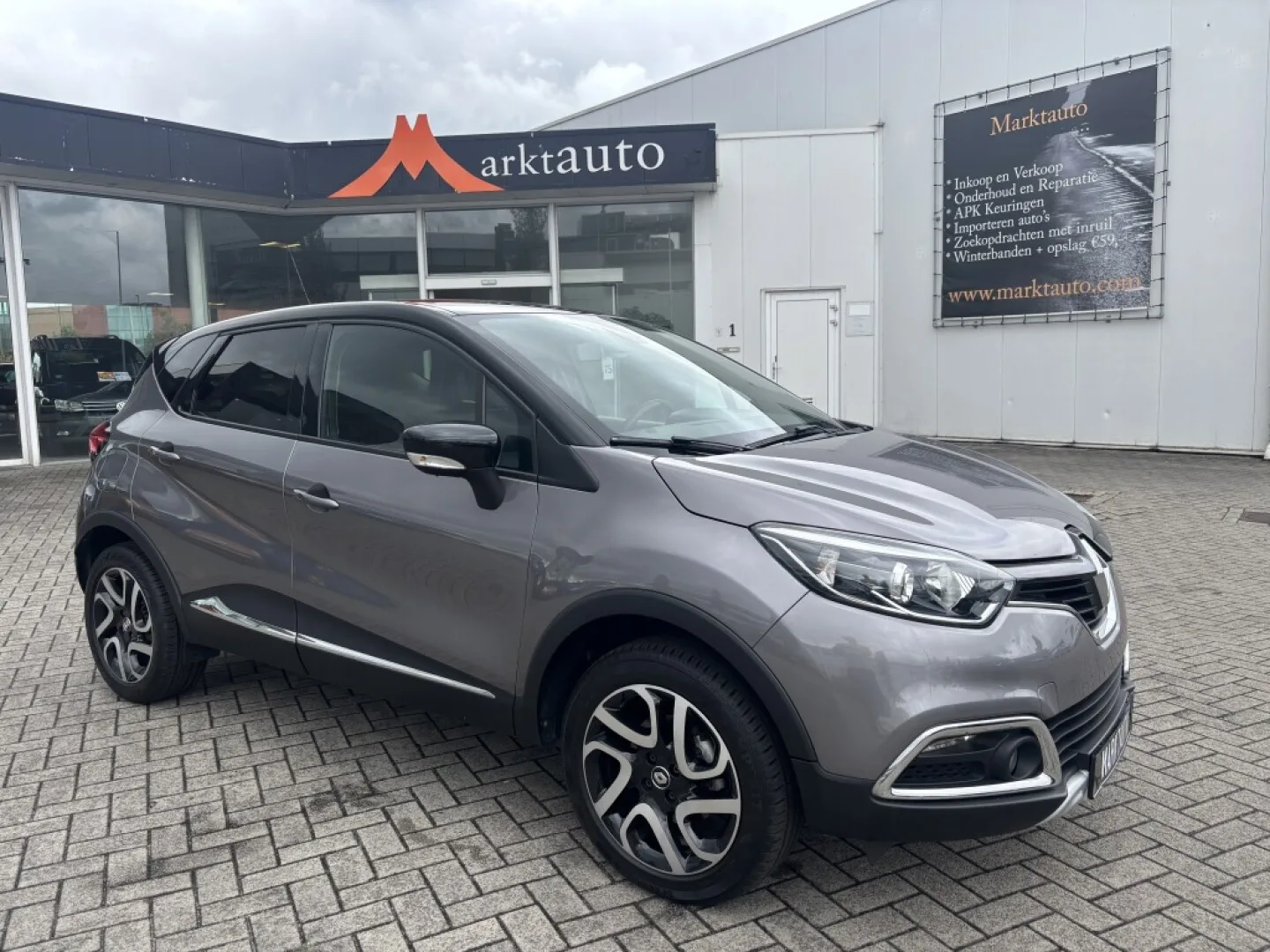 Renault Captur (2017) — foto 1