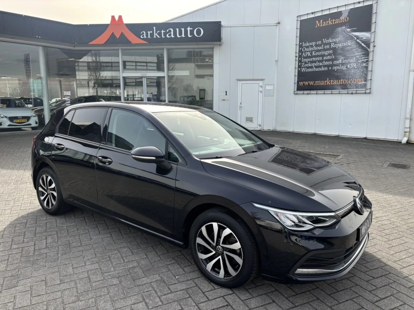Volkswagen Golf (2021) — foto 1