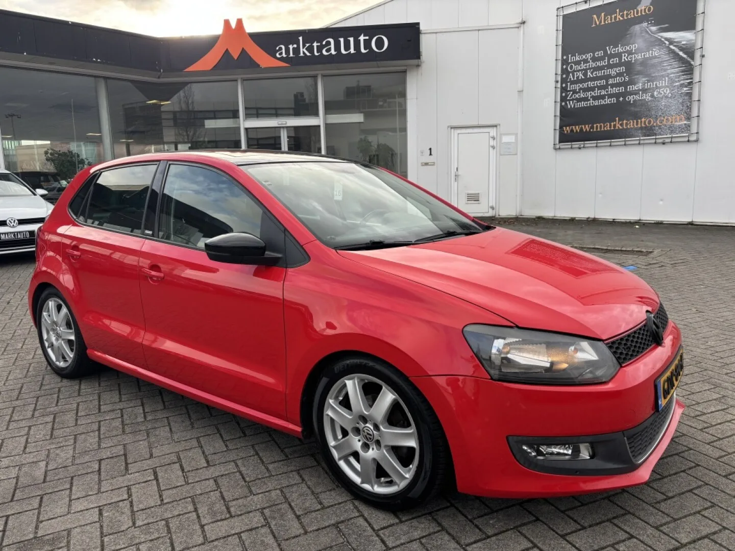 Volkswagen Polo (2012) — foto 1