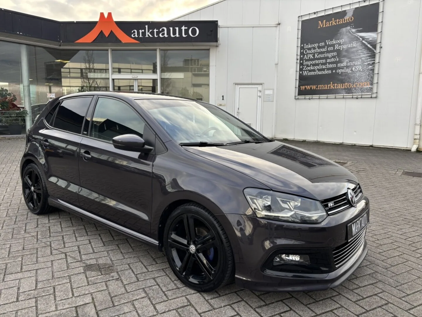 Volkswagen Polo (2016) — foto 1