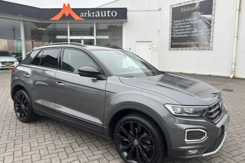 Volkswagen T-Roc (2021)