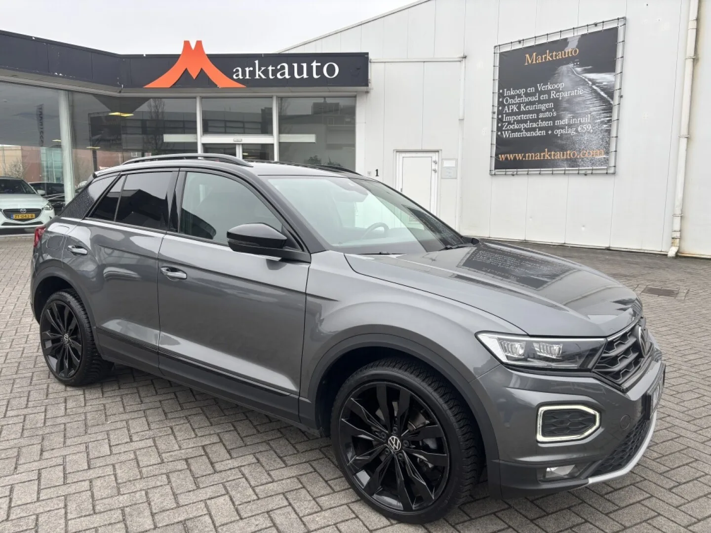 Volkswagen T-Roc (2021) — foto 1