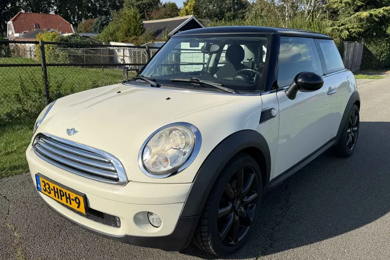 MINI Cooper (2007)