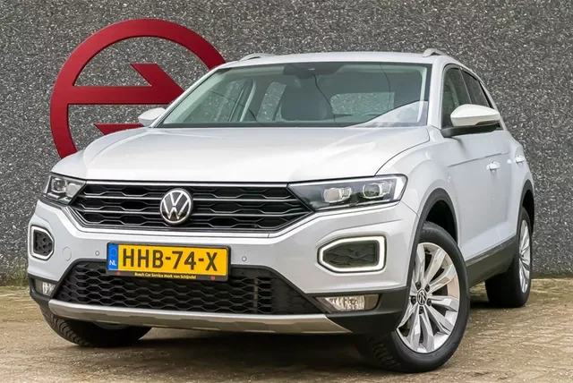 Volkswagen T-Roc (2022) — foto 1