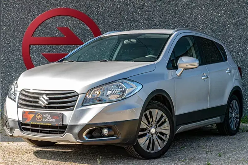 Suzuki SX4 S-Cross (2014)