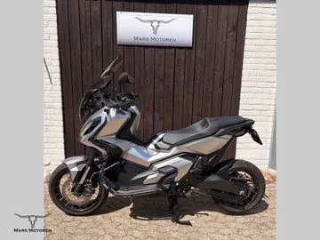 Honda X-ADV (2021) — foto 1