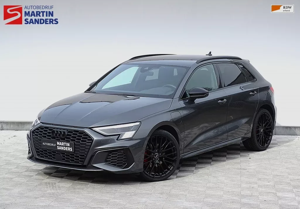 Audi A3 (2021) — foto 1
